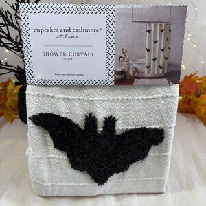 Cupcakes And Cashmere Farmhouse Halloween Cotton Fabric Shower Curtain Bats NEW